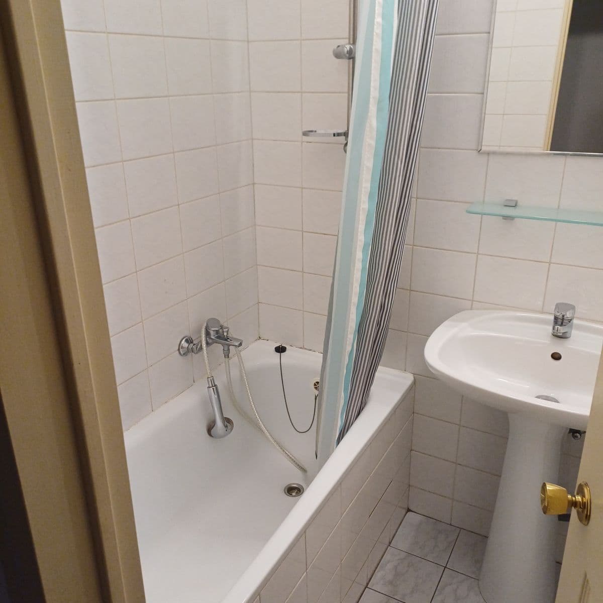 1 bedroom with open-plan kitchen flat to rent, 44 m², Bulharská, Prague, Prague 1 bedroom with open-plan kitchen flat to rent, 44 m², Bulharská, Prague, Prague