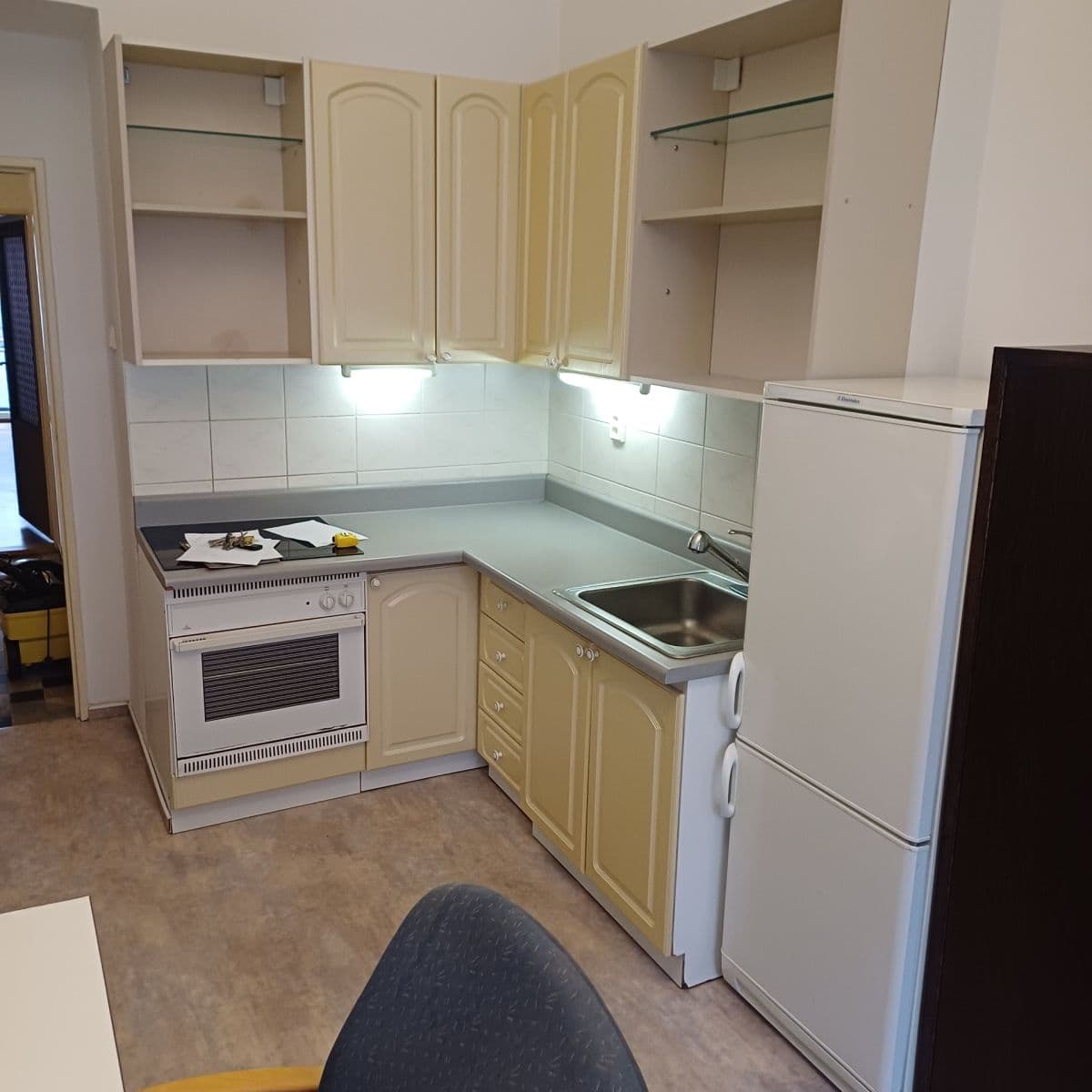 1 bedroom with open-plan kitchen flat to rent, 44 m², Bulharská, Prague, Prague 1 bedroom with open-plan kitchen flat to rent, 44 m², Bulharská, Prague, Prague