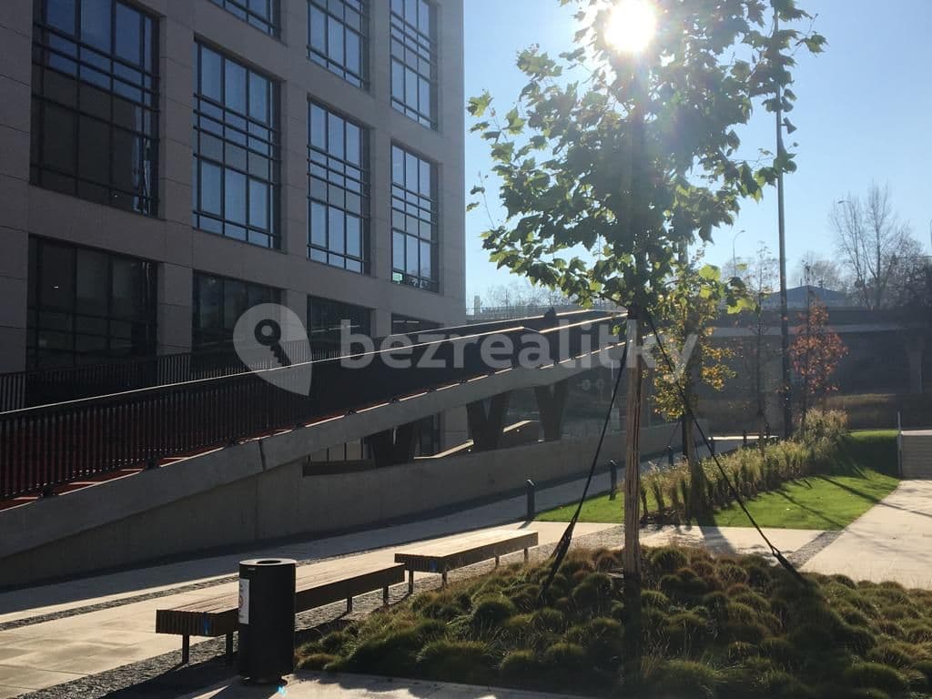 3 bedroom with open-plan kitchen flat to rent, 109 m², Walterovo náměstí, Prague, Prague 3 bedroom with open-plan kitchen flat to rent, 109 m², Walterovo náměstí, Prague, Prague