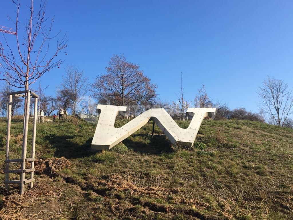 3 bedroom with open-plan kitchen flat to rent, 109 m², Walterovo náměstí, Prague, Prague 3 bedroom with open-plan kitchen flat to rent, 109 m², Walterovo náměstí, Prague, Prague