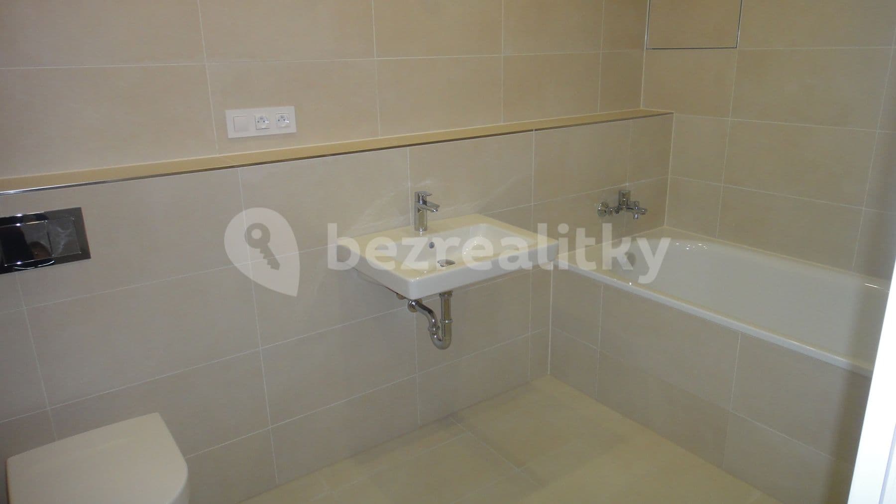 3 bedroom with open-plan kitchen flat to rent, 109 m², Walterovo náměstí, Prague, Prague 3 bedroom with open-plan kitchen flat to rent, 109 m², Walterovo náměstí, Prague, Prague