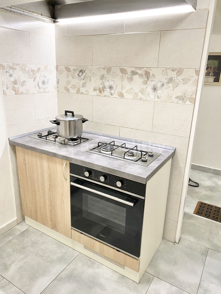 Studio flat to rent, 13 m², Slámova, Brno, Jihomoravský Region Studio flat to rent, 13 m², Slámova, Brno, Jihomoravský Region