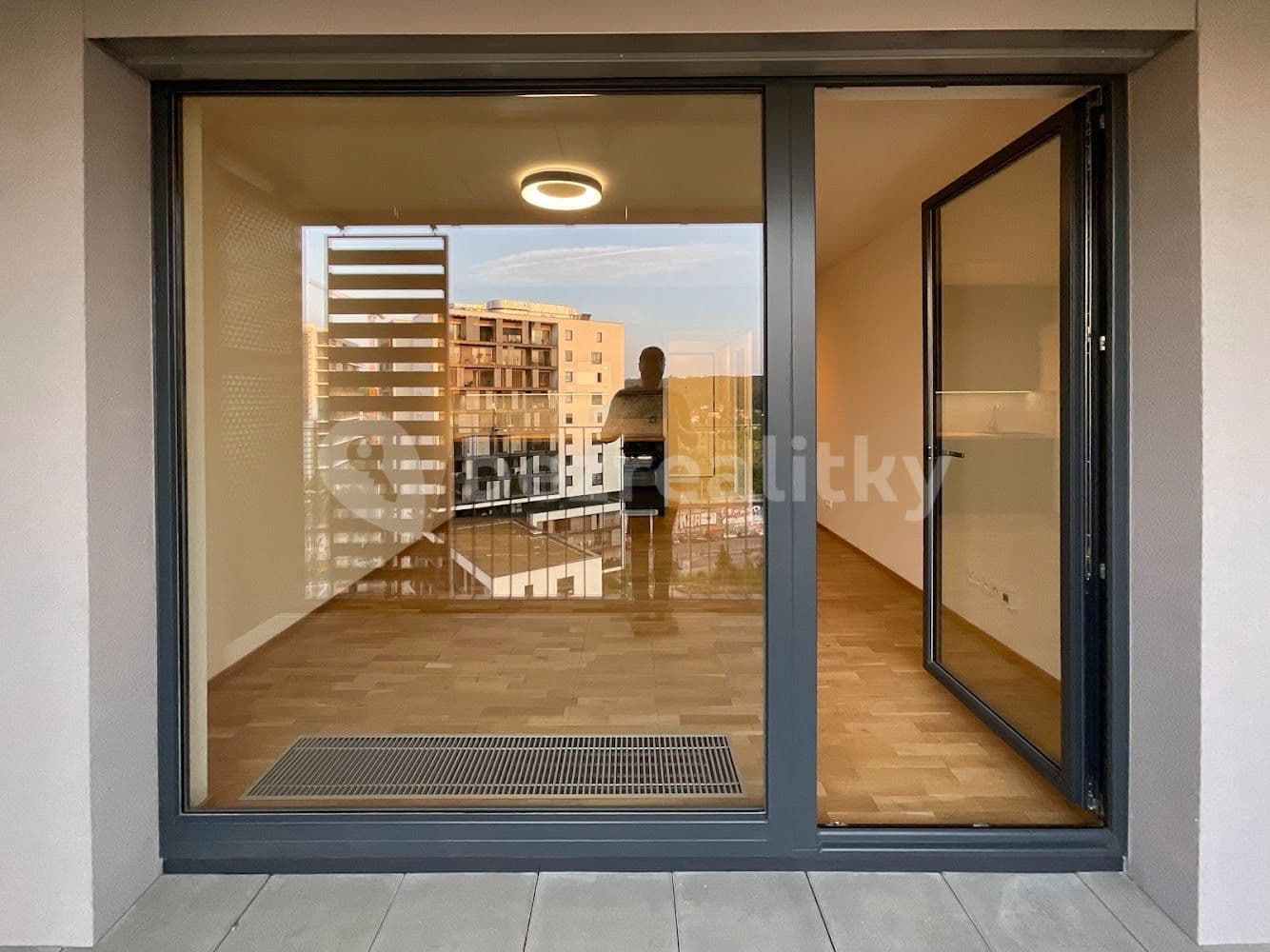 Studio flat to rent, 32 m², Mezi Vodami, Prague, Prague Studio flat to rent, 32 m², Mezi Vodami, Prague, Prague