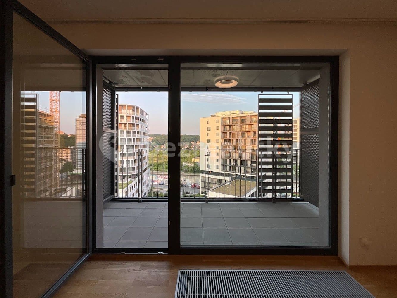 Studio flat to rent, 32 m², Mezi Vodami, Prague, Prague Studio flat to rent, 32 m², Mezi Vodami, Prague, Prague