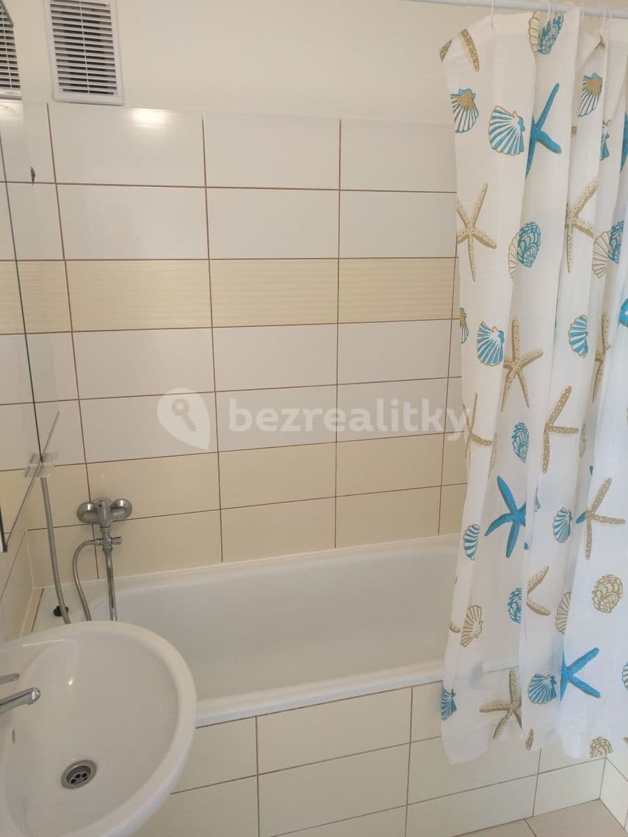 Studio flat to rent, 39 m², Brněnská, Most, Ústecký Region Studio flat to rent, 39 m², Brněnská, Most, Ústecký Region