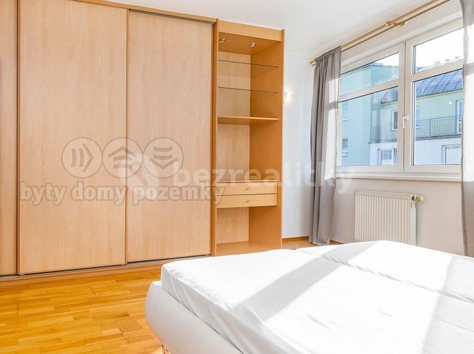 1 bedroom with open-plan kitchen flat to rent, 56 m², V Zeleném údolí, Prague, Prague