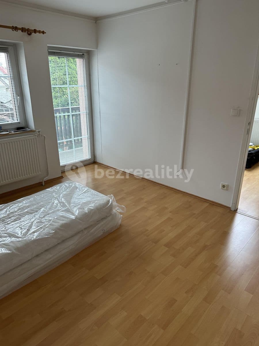1 bedroom with open-plan kitchen flat to rent, 85 m², Okrouhlá, Liberecký Region 1 bedroom with open-plan kitchen flat to rent, 85 m², Okrouhlá, Liberecký Region