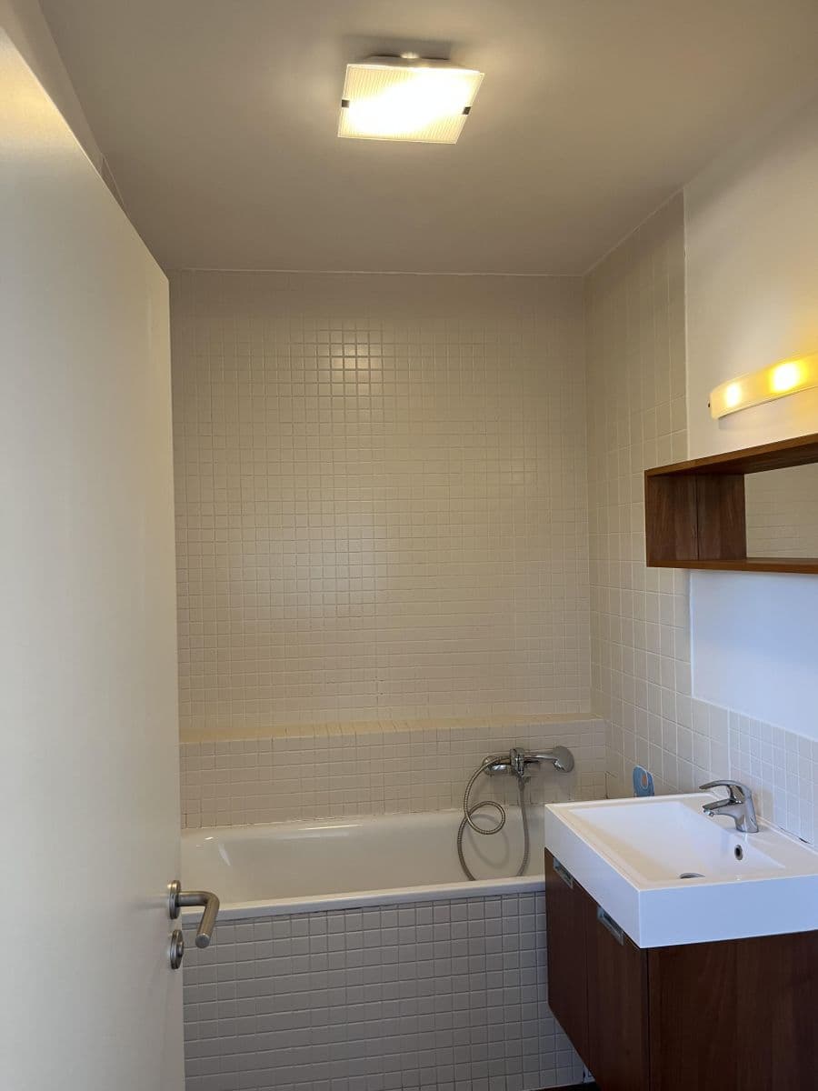 2 bedroom with open-plan kitchen flat to rent, 85 m², Červená Skála, Husinec, Středočeský Region 2 bedroom with open-plan kitchen flat to rent, 85 m², Červená Skála, Husinec, Středočeský Region