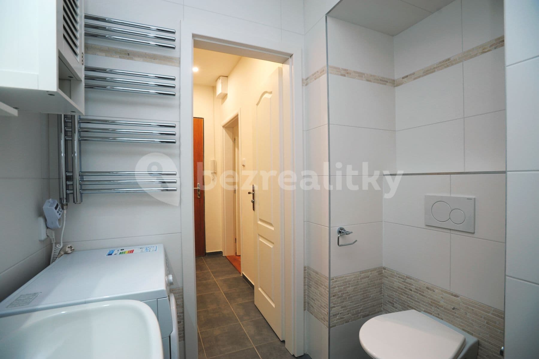 1 bedroom with open-plan kitchen flat to rent, 44 m², Novákových, Prague, Prague 1 bedroom with open-plan kitchen flat to rent, 44 m², Novákových, Prague, Prague