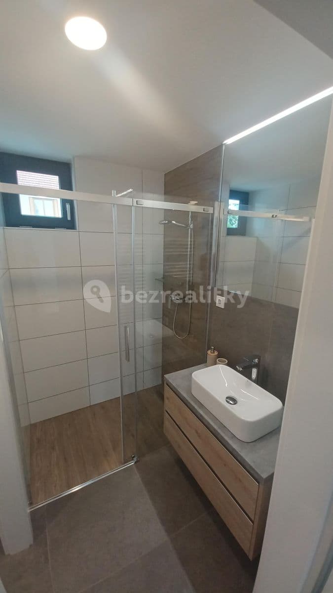 2 bedroom flat to rent, 57 m², Veverské Knínice, Jihomoravský Region 2 bedroom flat to rent, 57 m², Veverské Knínice, Jihomoravský Region