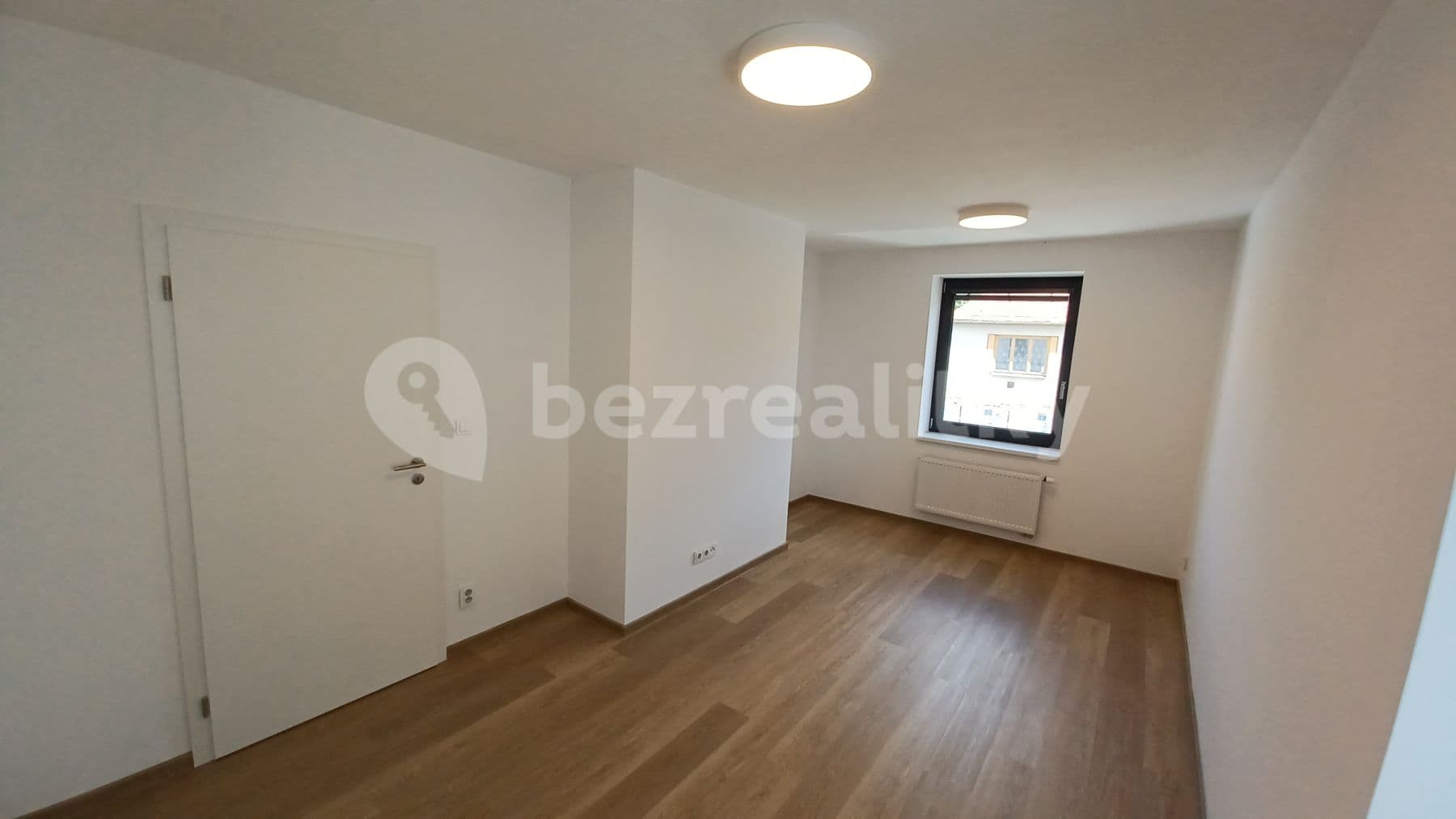 2 bedroom with open-plan kitchen flat to rent, 85 m², Veverské Knínice, Jihomoravský Region 2 bedroom with open-plan kitchen flat to rent, 85 m², Veverské Knínice, Jihomoravský Region