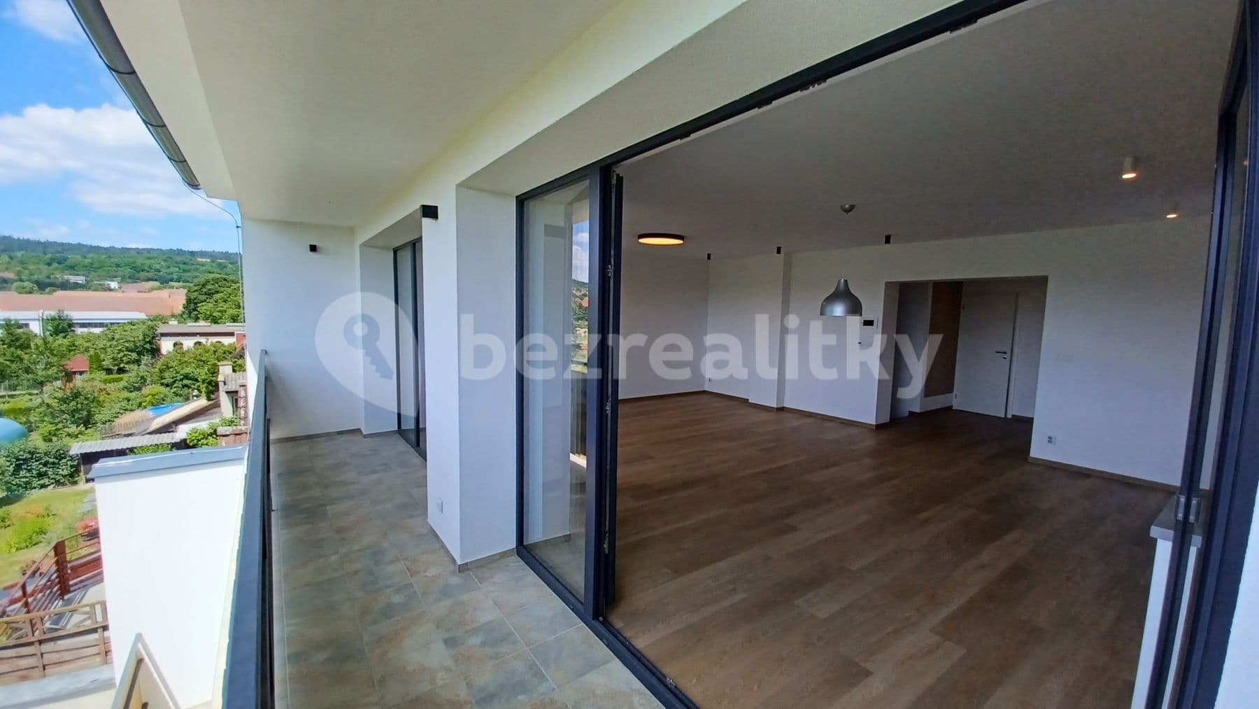 2 bedroom with open-plan kitchen flat to rent, 85 m², Veverské Knínice, Jihomoravský Region 2 bedroom with open-plan kitchen flat to rent, 85 m², Veverské Knínice, Jihomoravský Region