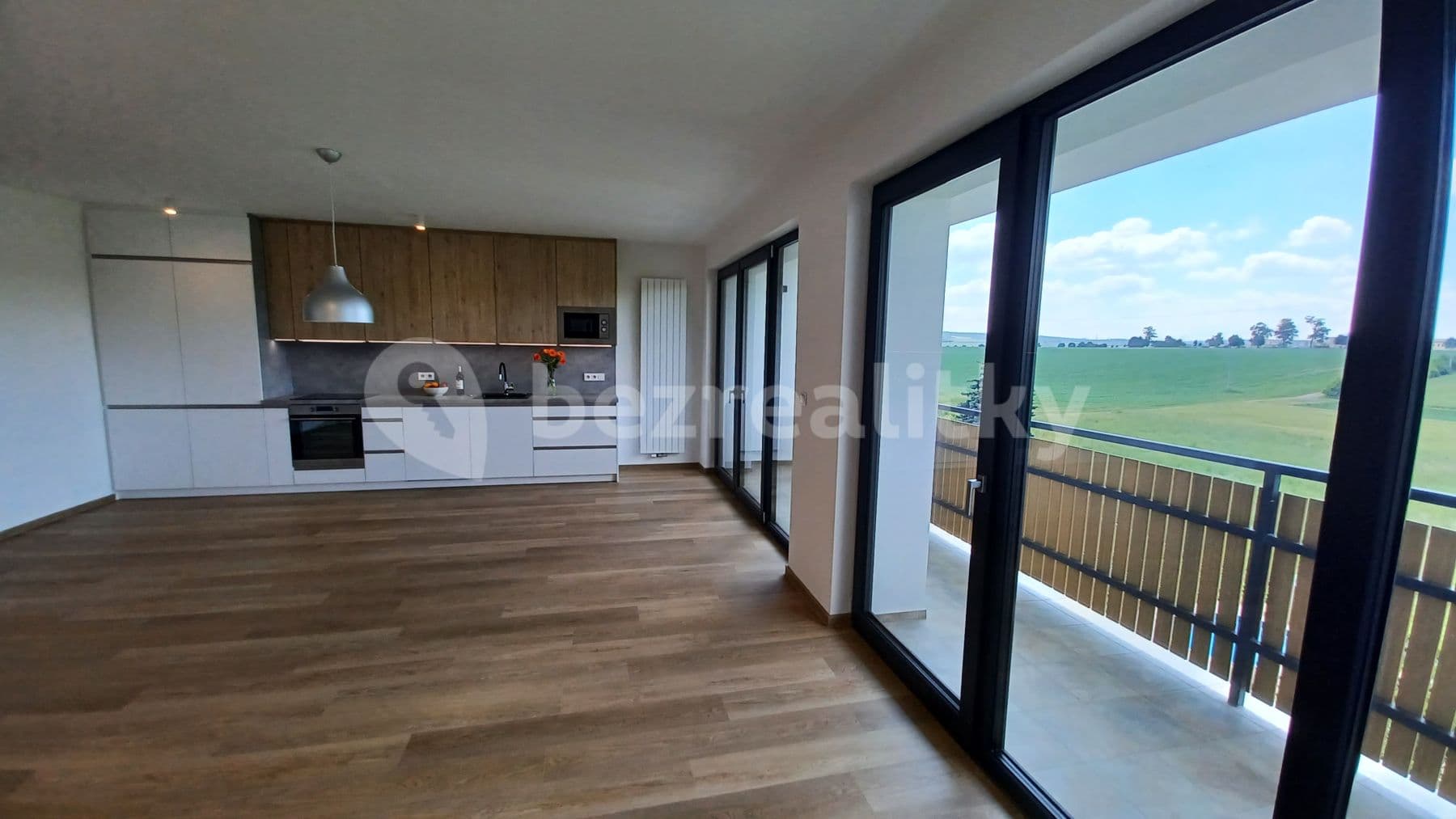 2 bedroom with open-plan kitchen flat to rent, 85 m², Veverské Knínice, Jihomoravský Region 2 bedroom with open-plan kitchen flat to rent, 85 m², Veverské Knínice, Jihomoravský Region
