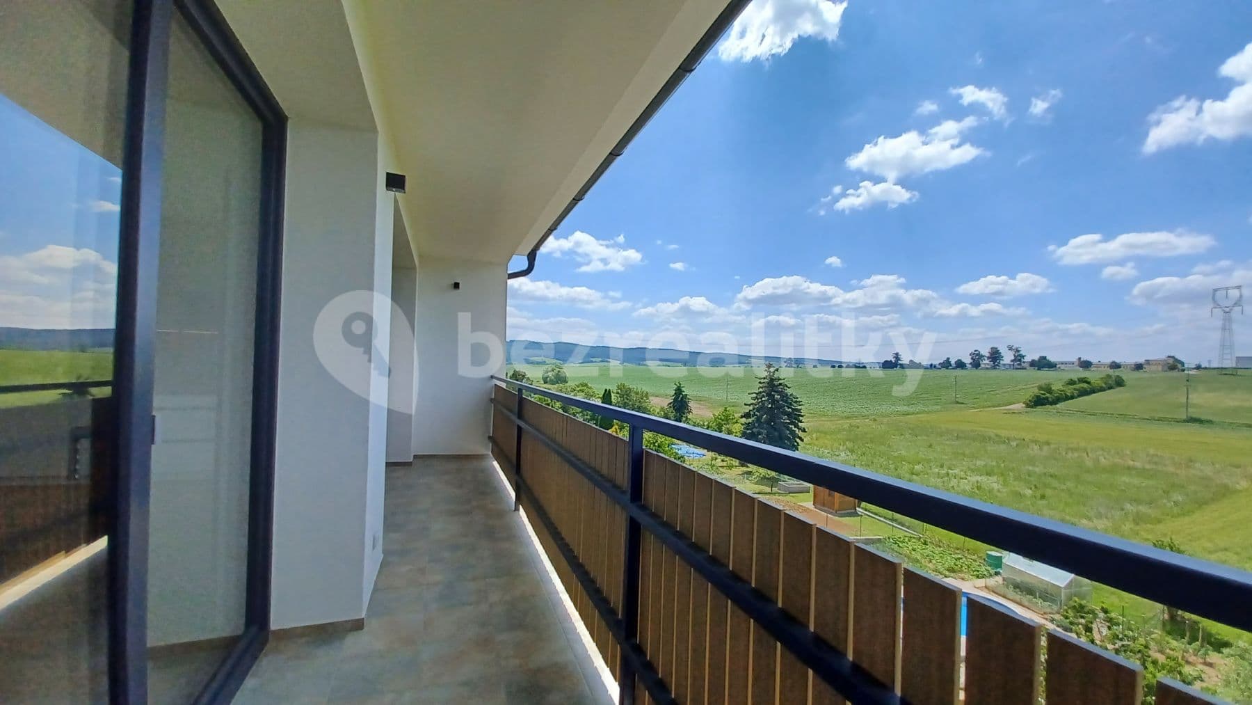2 bedroom with open-plan kitchen flat to rent, 85 m², Veverské Knínice, Jihomoravský Region 2 bedroom with open-plan kitchen flat to rent, 85 m², Veverské Knínice, Jihomoravský Region