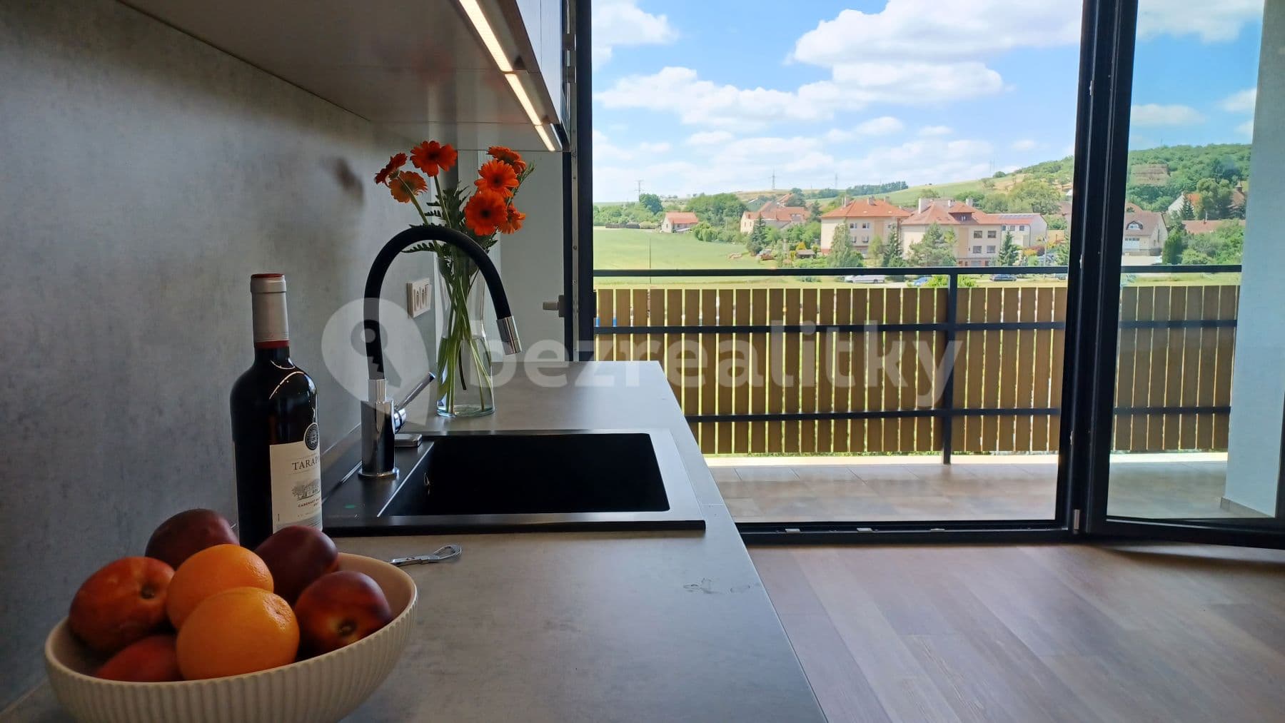 2 bedroom with open-plan kitchen flat to rent, 85 m², Veverské Knínice, Jihomoravský Region 2 bedroom with open-plan kitchen flat to rent, 85 m², Veverské Knínice, Jihomoravský Region