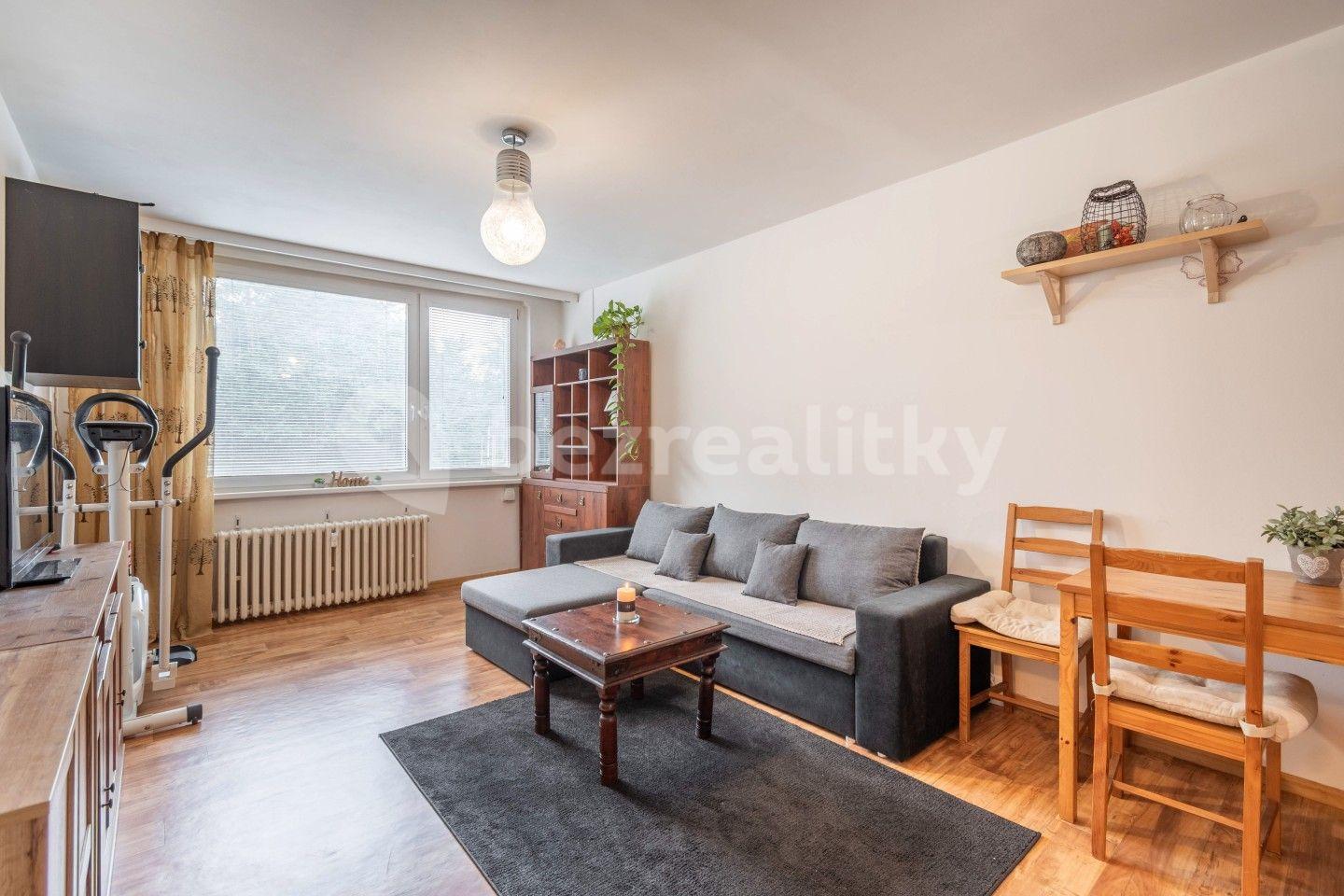 2 bedroom with open-plan kitchen flat for sale, 66 m², Petýrkova, Prague, Prague