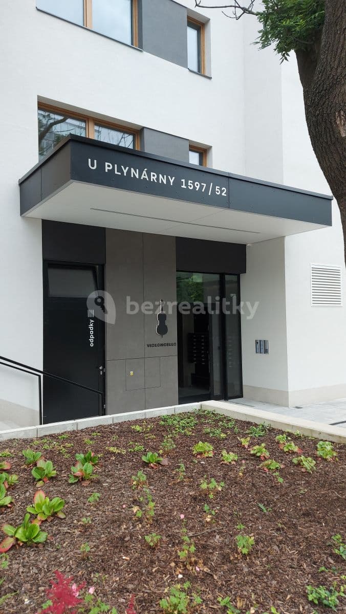 Small studio flat to rent, 37 m², U Plynárny, Prague, Prague Small studio flat to rent, 37 m², U Plynárny, Prague, Prague