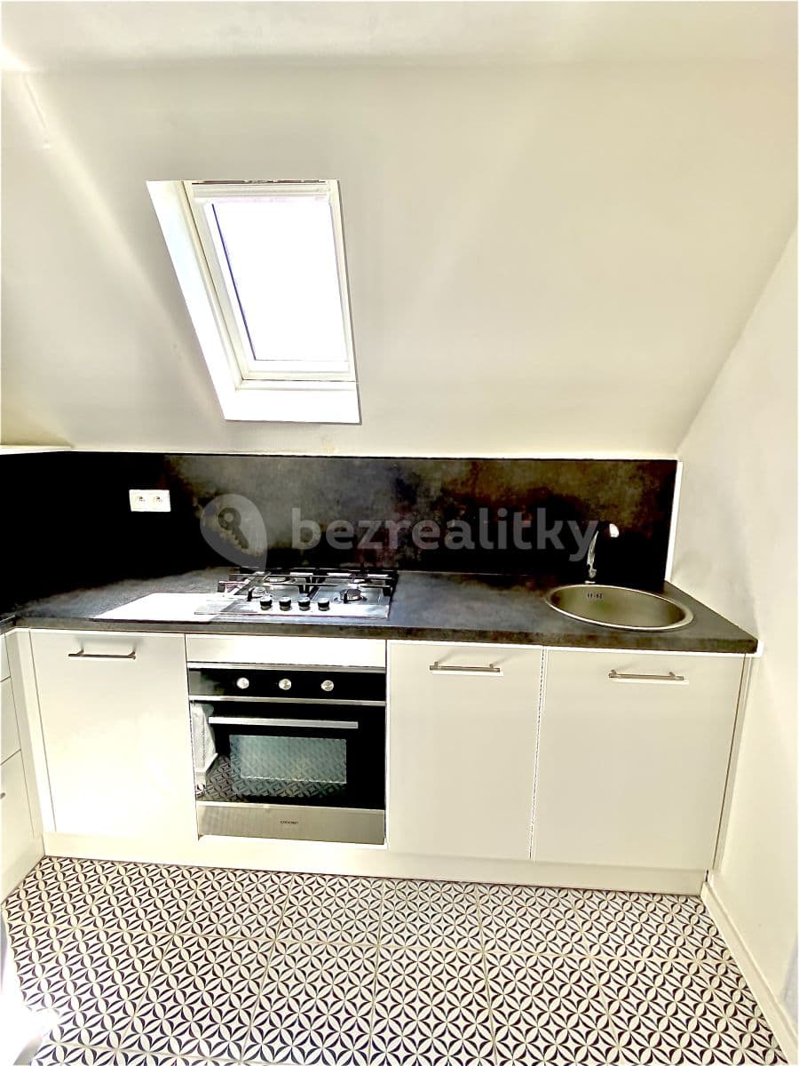 1 bedroom with open-plan kitchen flat to rent, 56 m², Wolkerova, Litvínov, Ústecký Region 1 bedroom with open-plan kitchen flat to rent, 56 m², Wolkerova, Litvínov, Ústecký Region