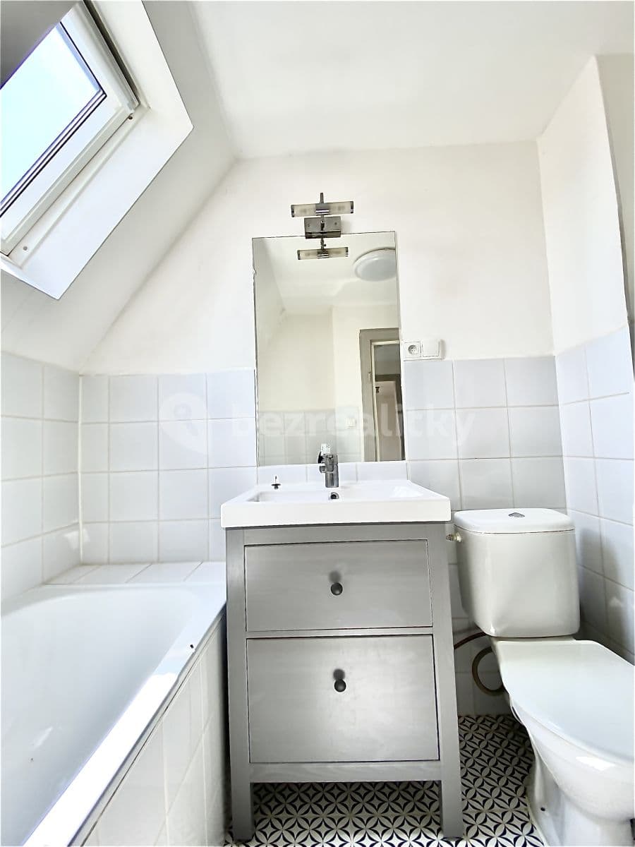 1 bedroom with open-plan kitchen flat to rent, 56 m², Wolkerova, Litvínov, Ústecký Region 1 bedroom with open-plan kitchen flat to rent, 56 m², Wolkerova, Litvínov, Ústecký Region