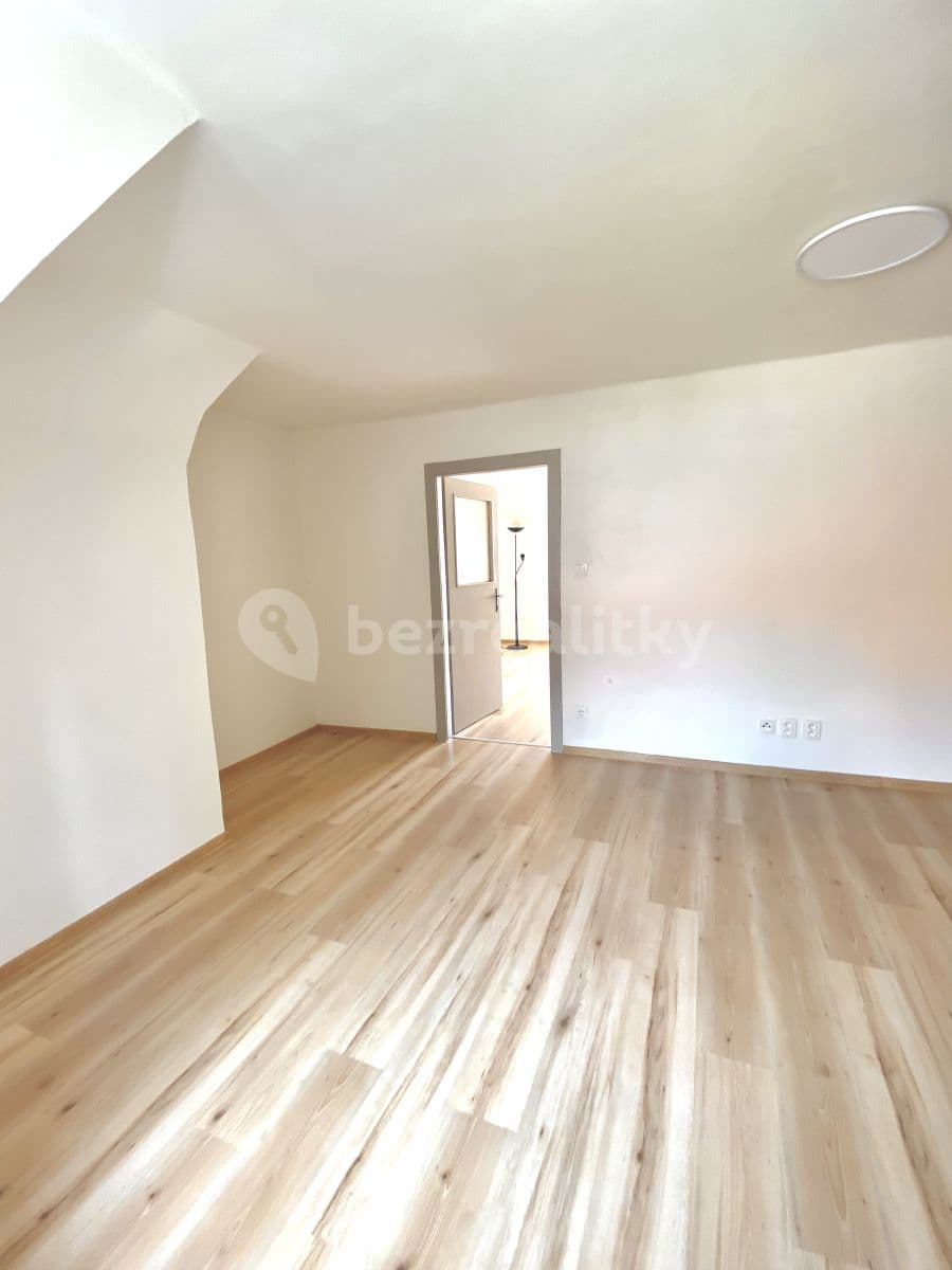 1 bedroom with open-plan kitchen flat to rent, 56 m², Wolkerova, Litvínov, Ústecký Region 1 bedroom with open-plan kitchen flat to rent, 56 m², Wolkerova, Litvínov, Ústecký Region