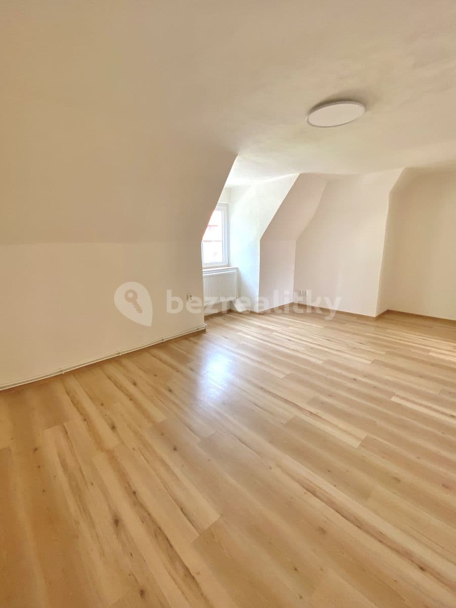 1 bedroom with open-plan kitchen flat to rent, 56 m², Wolkerova, Litvínov, Ústecký Region 1 bedroom with open-plan kitchen flat to rent, 56 m², Wolkerova, Litvínov, Ústecký Region