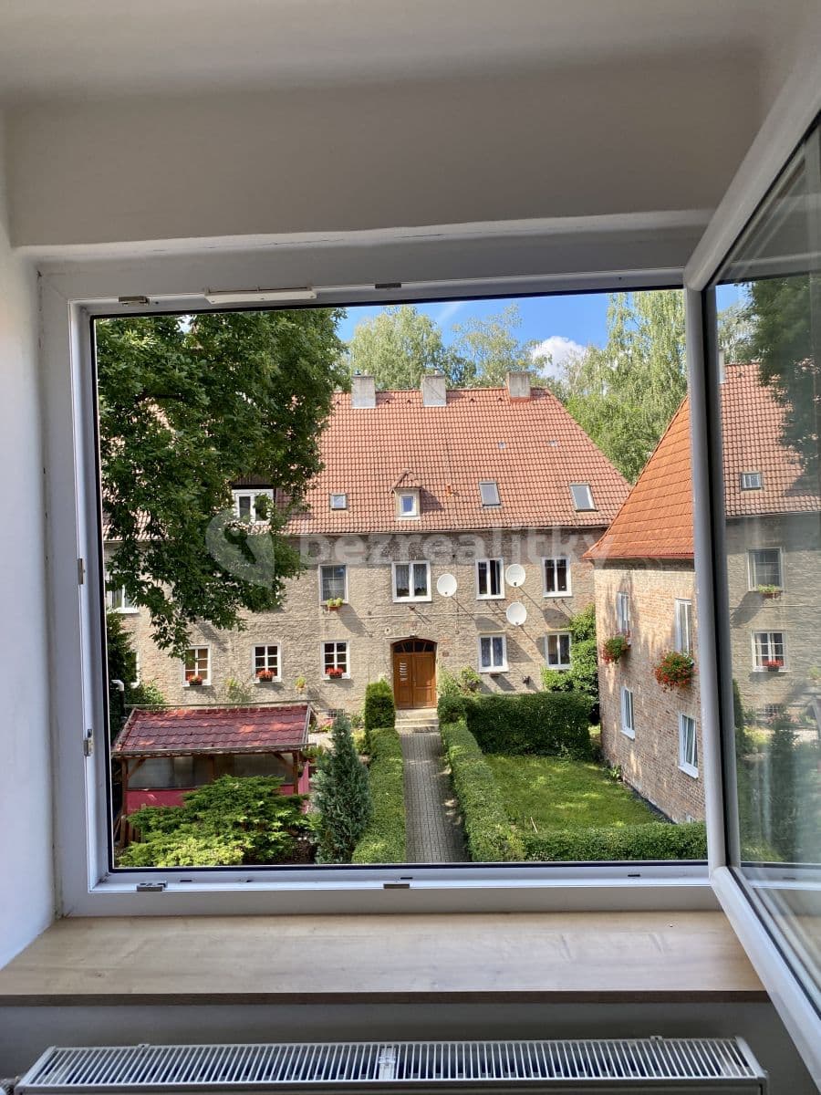 1 bedroom with open-plan kitchen flat to rent, 56 m², Wolkerova, Litvínov, Ústecký Region 1 bedroom with open-plan kitchen flat to rent, 56 m², Wolkerova, Litvínov, Ústecký Region