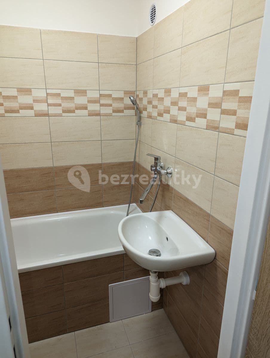 2 bedroom with open-plan kitchen flat to rent, 55 m², Jelínkova, Sokolov, Karlovarský Region 2 bedroom with open-plan kitchen flat to rent, 55 m², Jelínkova, Sokolov, Karlovarský Region