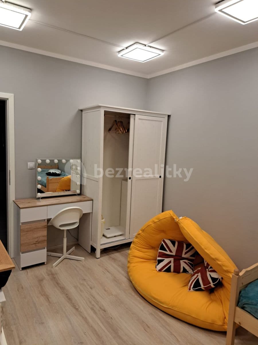 1 bedroom with open-plan kitchen flat to rent, 58 m², Tupolevova, Prague, Prague 1 bedroom with open-plan kitchen flat to rent, 58 m², Tupolevova, Prague, Prague