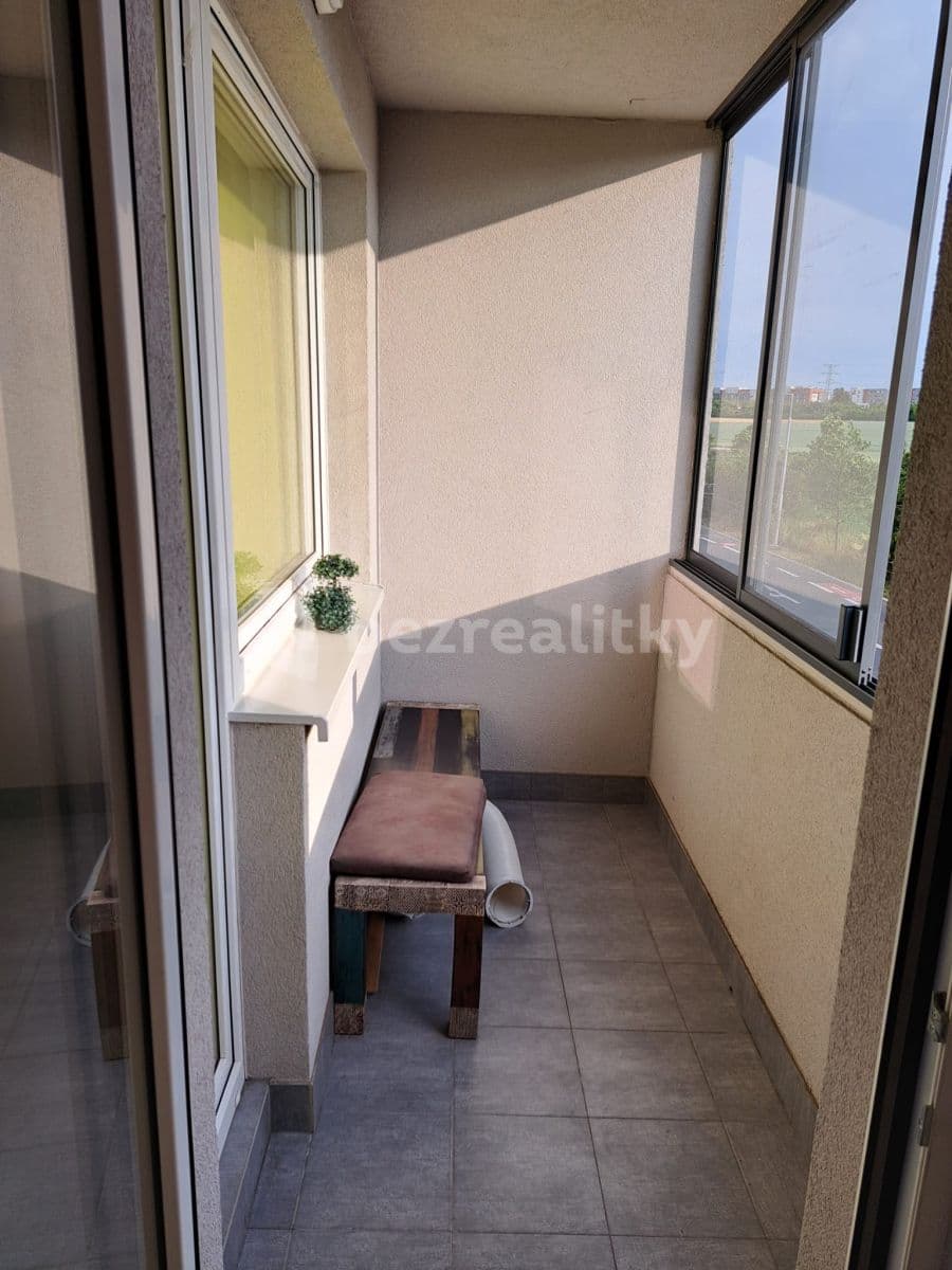 1 bedroom with open-plan kitchen flat to rent, 58 m², Tupolevova, Prague, Prague 1 bedroom with open-plan kitchen flat to rent, 58 m², Tupolevova, Prague, Prague