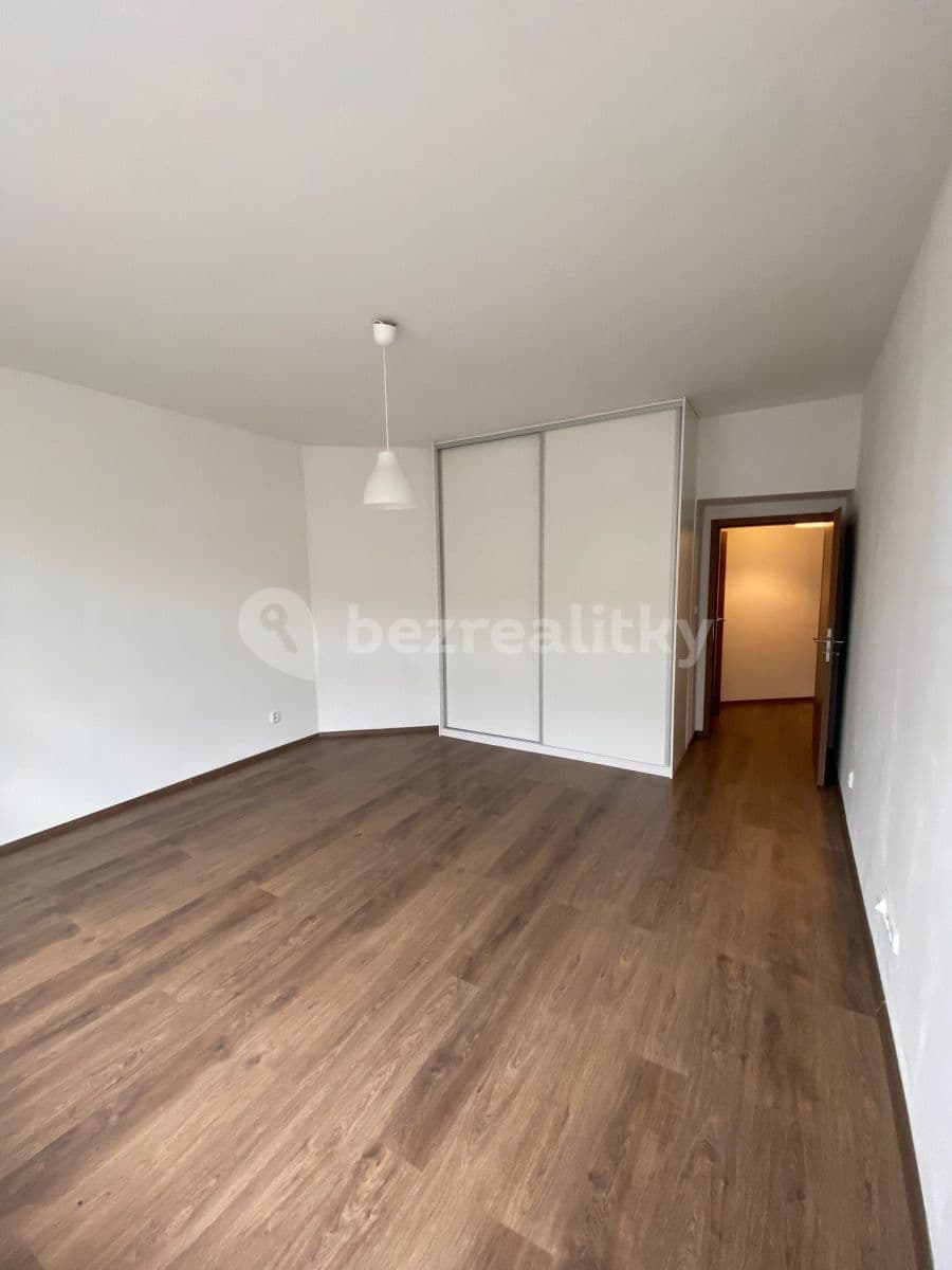 1 bedroom with open-plan kitchen flat to rent, 45 m², Žitomírská, Prague, Prague 1 bedroom with open-plan kitchen flat to rent, 45 m², Žitomírská, Prague, Prague