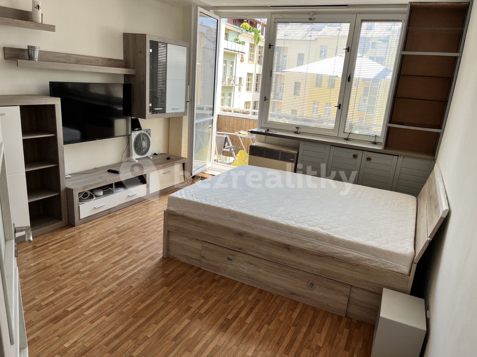 Studio flat to rent, 30 m², Balbínova, Prague, Prague Studio flat to rent, 30 m², Balbínova, Prague, Prague