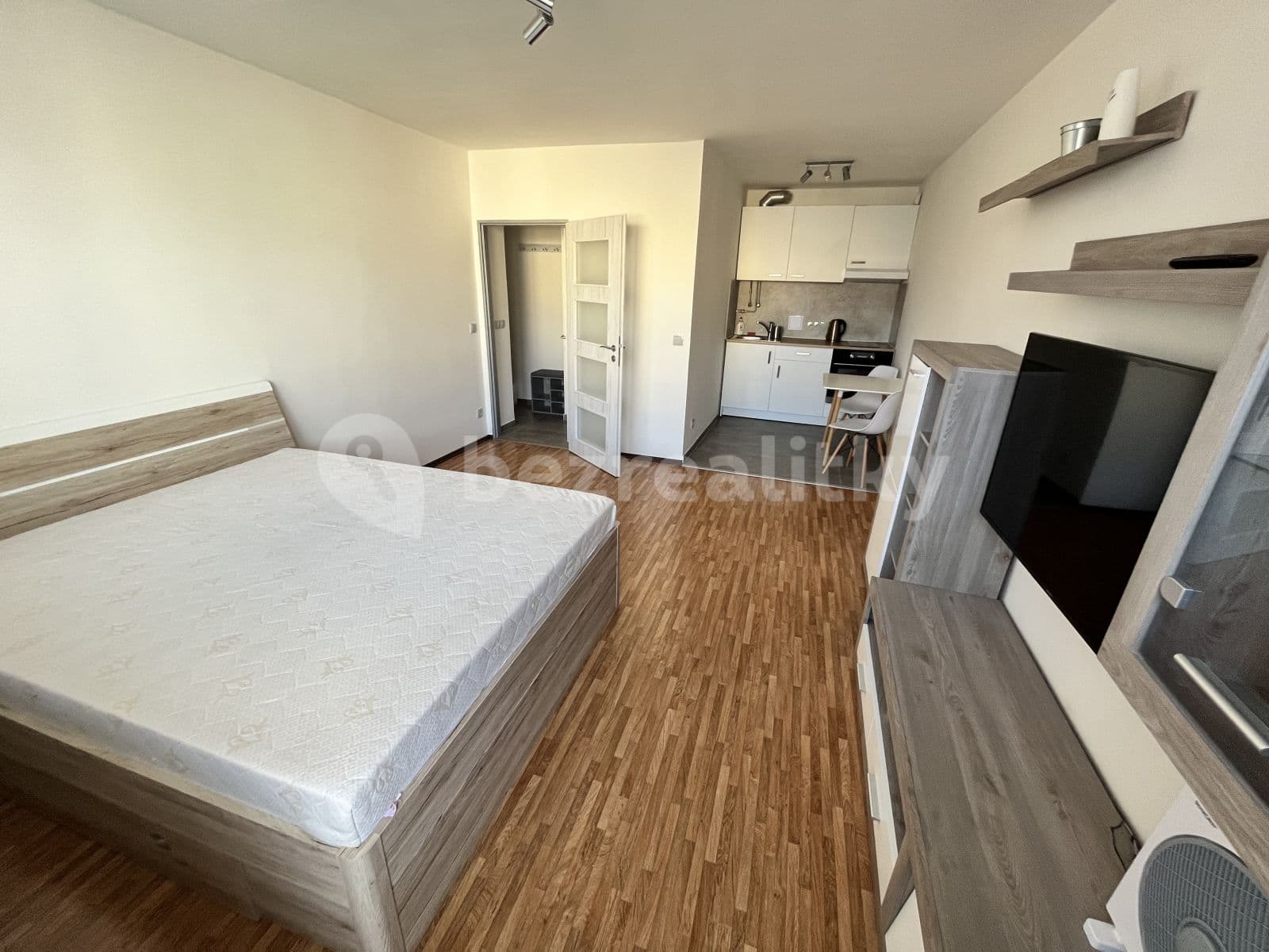 Studio flat to rent, 30 m², Balbínova, Prague, Prague Studio flat to rent, 30 m², Balbínova, Prague, Prague