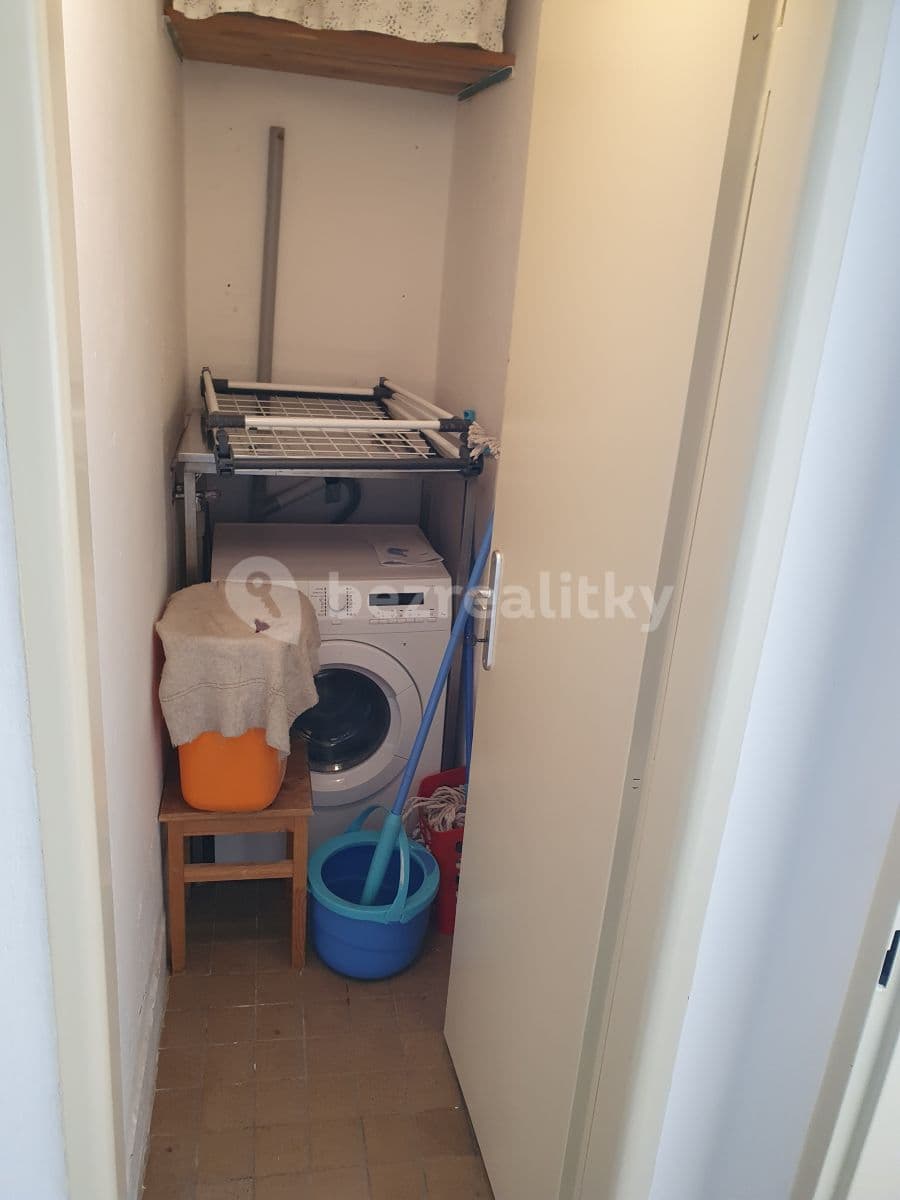 3 bedroom flat to rent, 75 m², Na Korábě, Prague, Prague 3 bedroom flat to rent, 75 m², Na Korábě, Prague, Prague