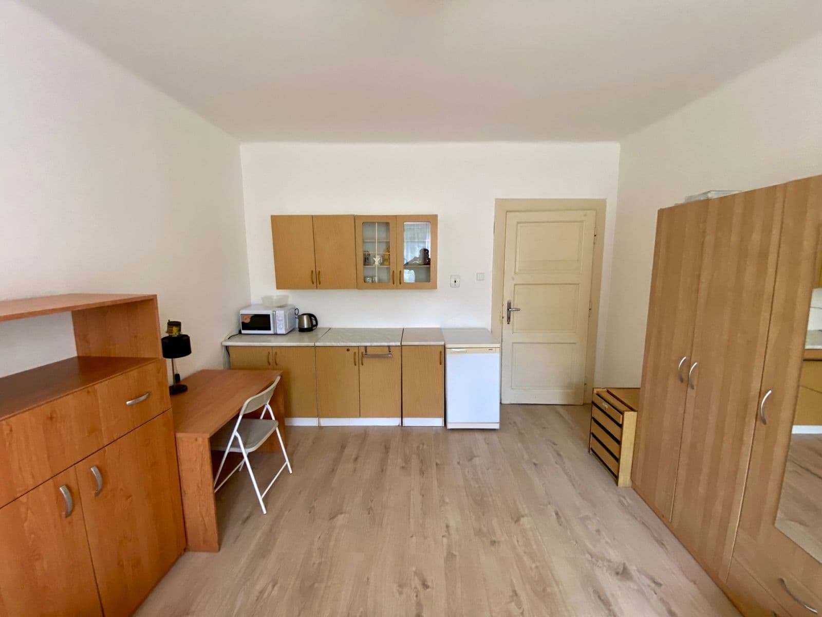 Studio flat to rent, 1 m², Buštěhradská, Prague, Prague Studio flat to rent, 1 m², Buštěhradská, Prague, Prague
