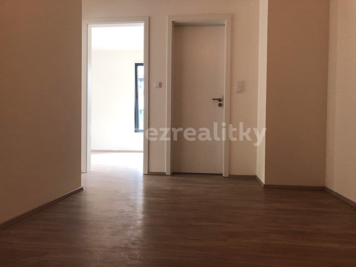 1 bedroom with open-plan kitchen flat to rent, 57 m², U Sluncové, Prague, Prague 1 bedroom with open-plan kitchen flat to rent, 57 m², U Sluncové, Prague, Prague