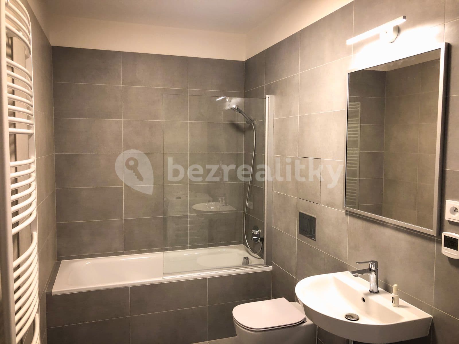 1 bedroom with open-plan kitchen flat to rent, 57 m², U Sluncové, Prague, Prague 1 bedroom with open-plan kitchen flat to rent, 57 m², U Sluncové, Prague, Prague
