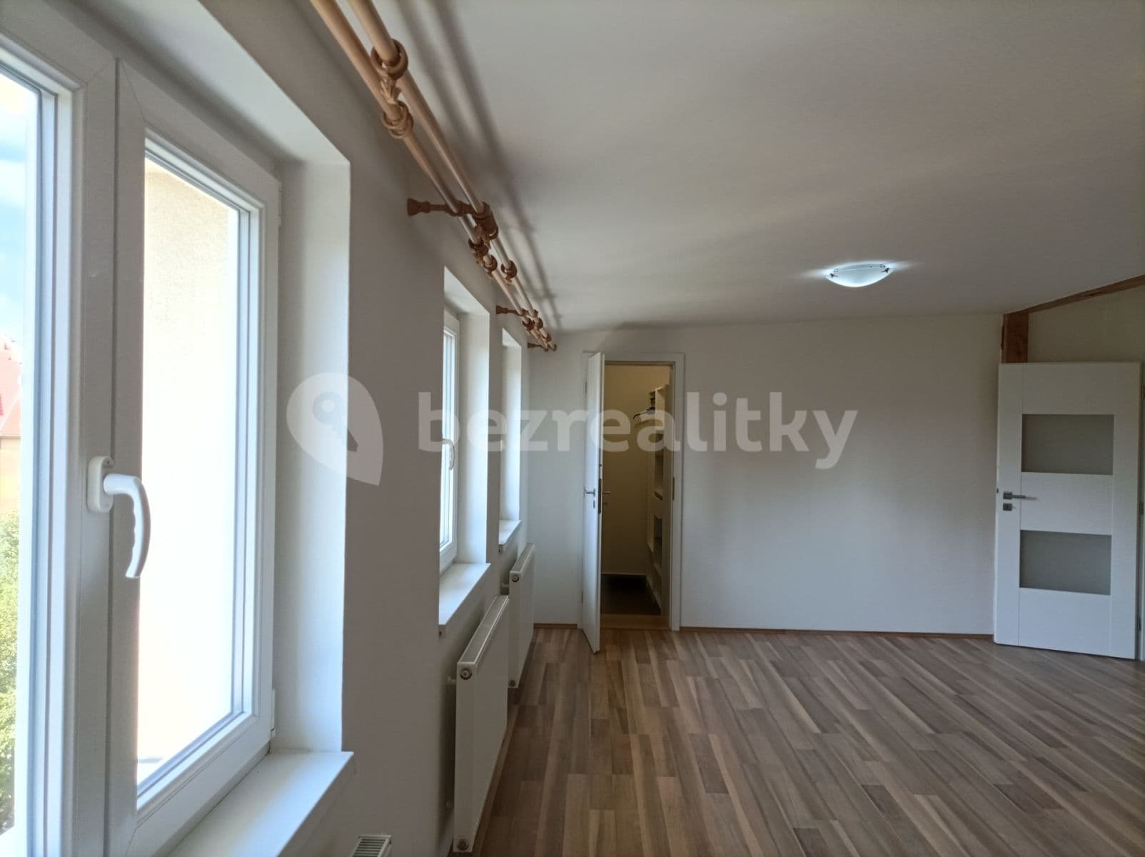 Studio flat to rent, 48 m², Spojovací, Prague, Prague