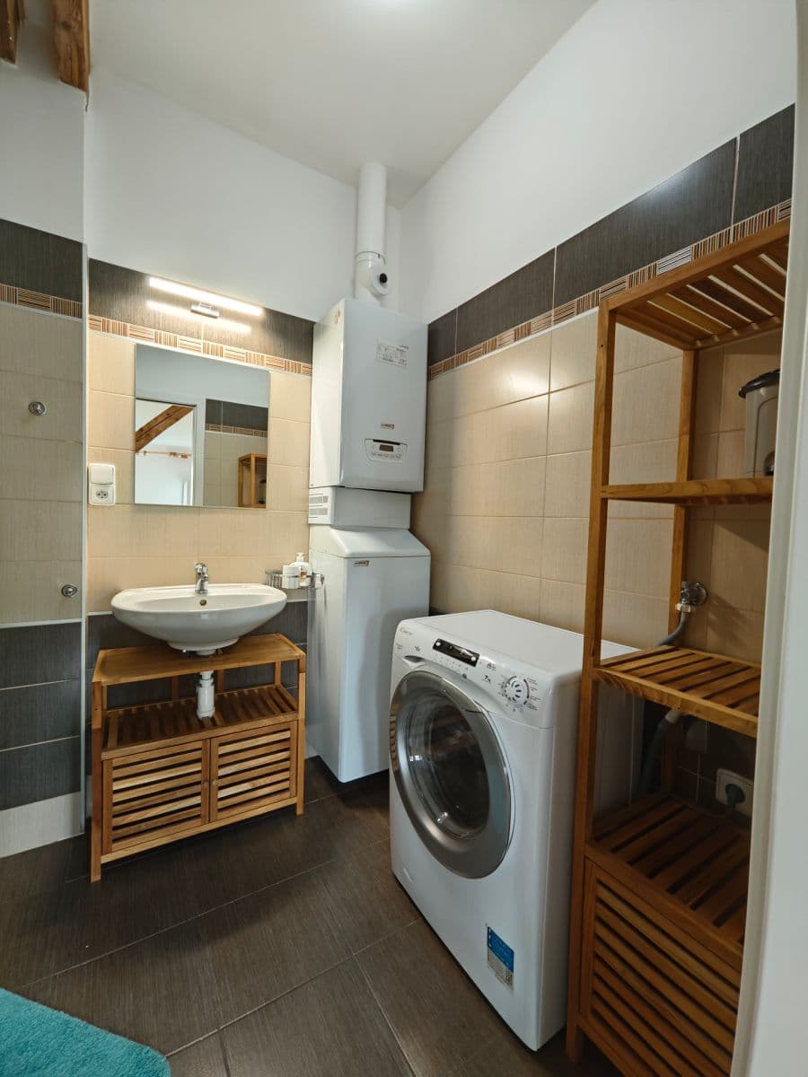 Studio flat to rent, 48 m², Spojovací, Prague, Prague Studio flat to rent, 48 m², Spojovací, Prague, Prague