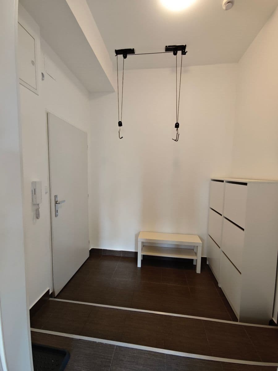 Studio flat to rent, 48 m², Spojovací, Prague, Prague Studio flat to rent, 48 m², Spojovací, Prague, Prague