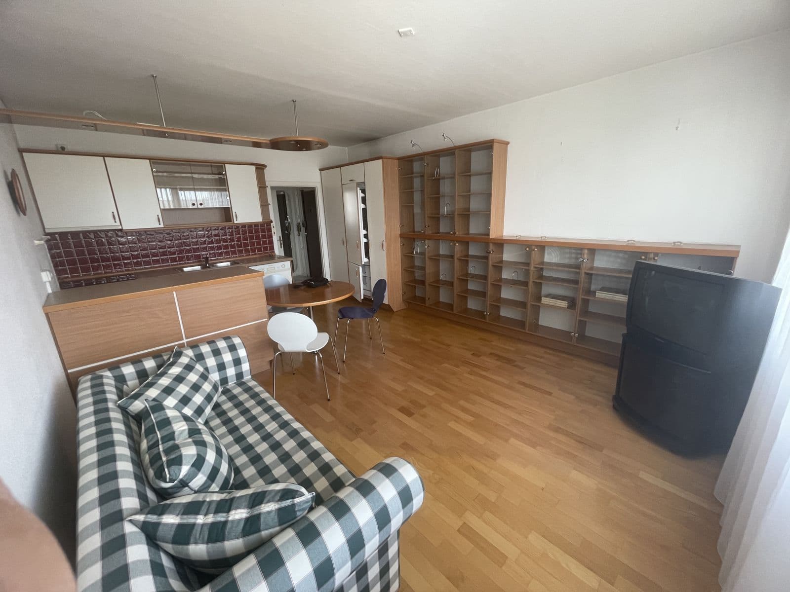 1 bedroom with open-plan kitchen flat to rent, 45 m², Silurská, Prague, Prague 1 bedroom with open-plan kitchen flat to rent, 45 m², Silurská, Prague, Prague