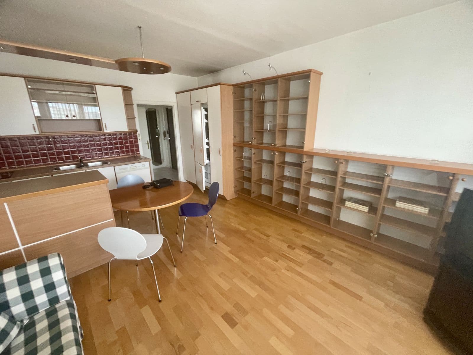 1 bedroom with open-plan kitchen flat to rent, 45 m², Silurská, Prague, Prague 1 bedroom with open-plan kitchen flat to rent, 45 m², Silurská, Prague, Prague