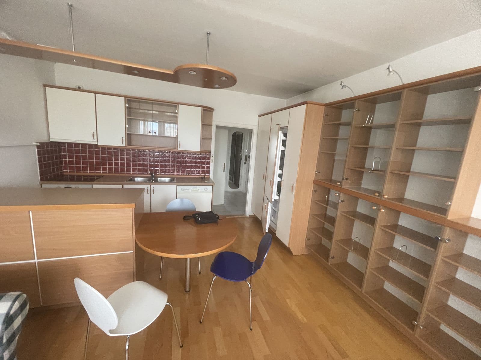 1 bedroom with open-plan kitchen flat to rent, 45 m², Silurská, Prague, Prague 1 bedroom with open-plan kitchen flat to rent, 45 m², Silurská, Prague, Prague