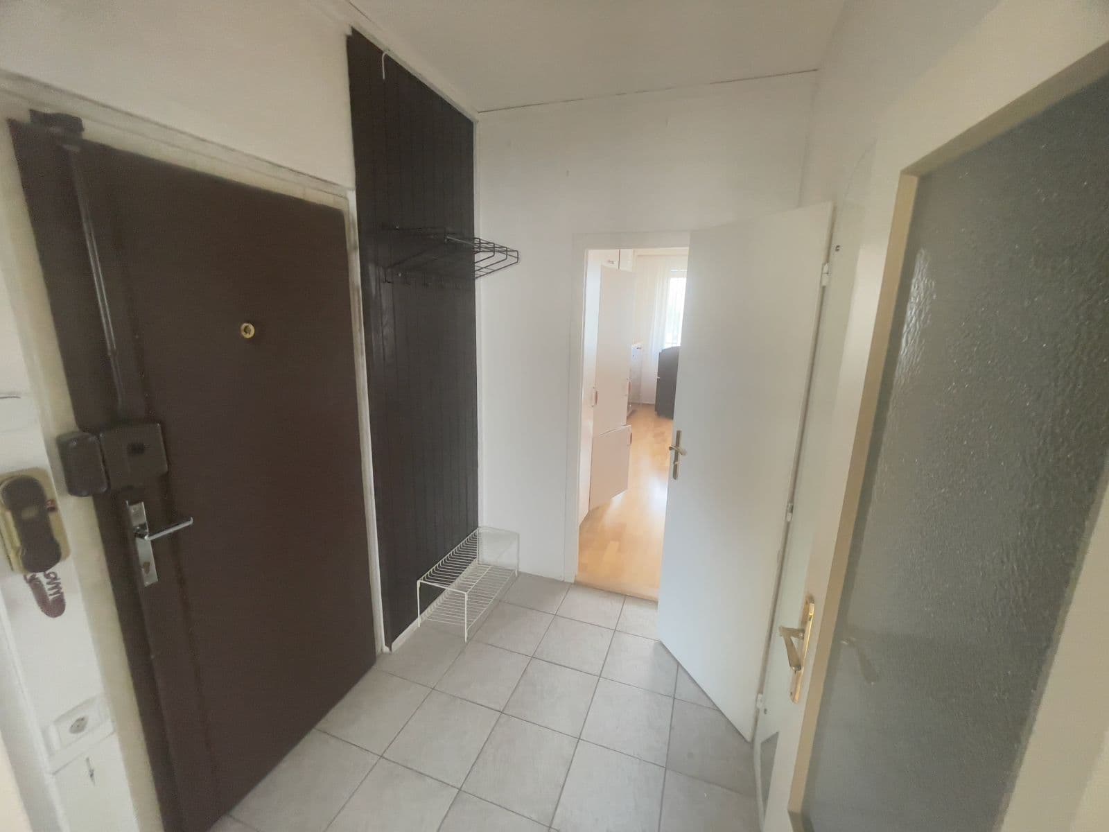 1 bedroom with open-plan kitchen flat to rent, 45 m², Silurská, Prague, Prague 1 bedroom with open-plan kitchen flat to rent, 45 m², Silurská, Prague, Prague