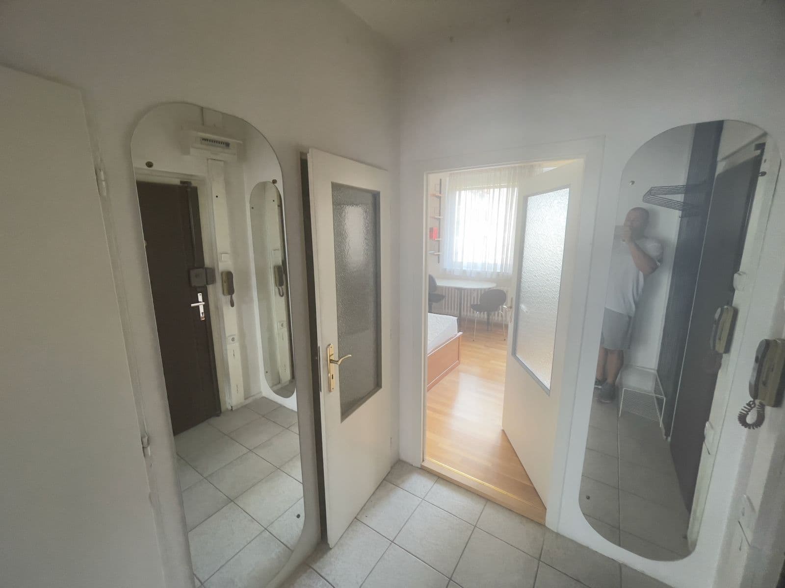 1 bedroom with open-plan kitchen flat to rent, 45 m², Silurská, Prague, Prague 1 bedroom with open-plan kitchen flat to rent, 45 m², Silurská, Prague, Prague