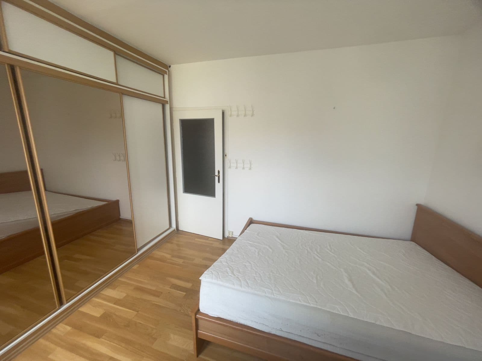1 bedroom with open-plan kitchen flat to rent, 45 m², Silurská, Prague, Prague 1 bedroom with open-plan kitchen flat to rent, 45 m², Silurská, Prague, Prague