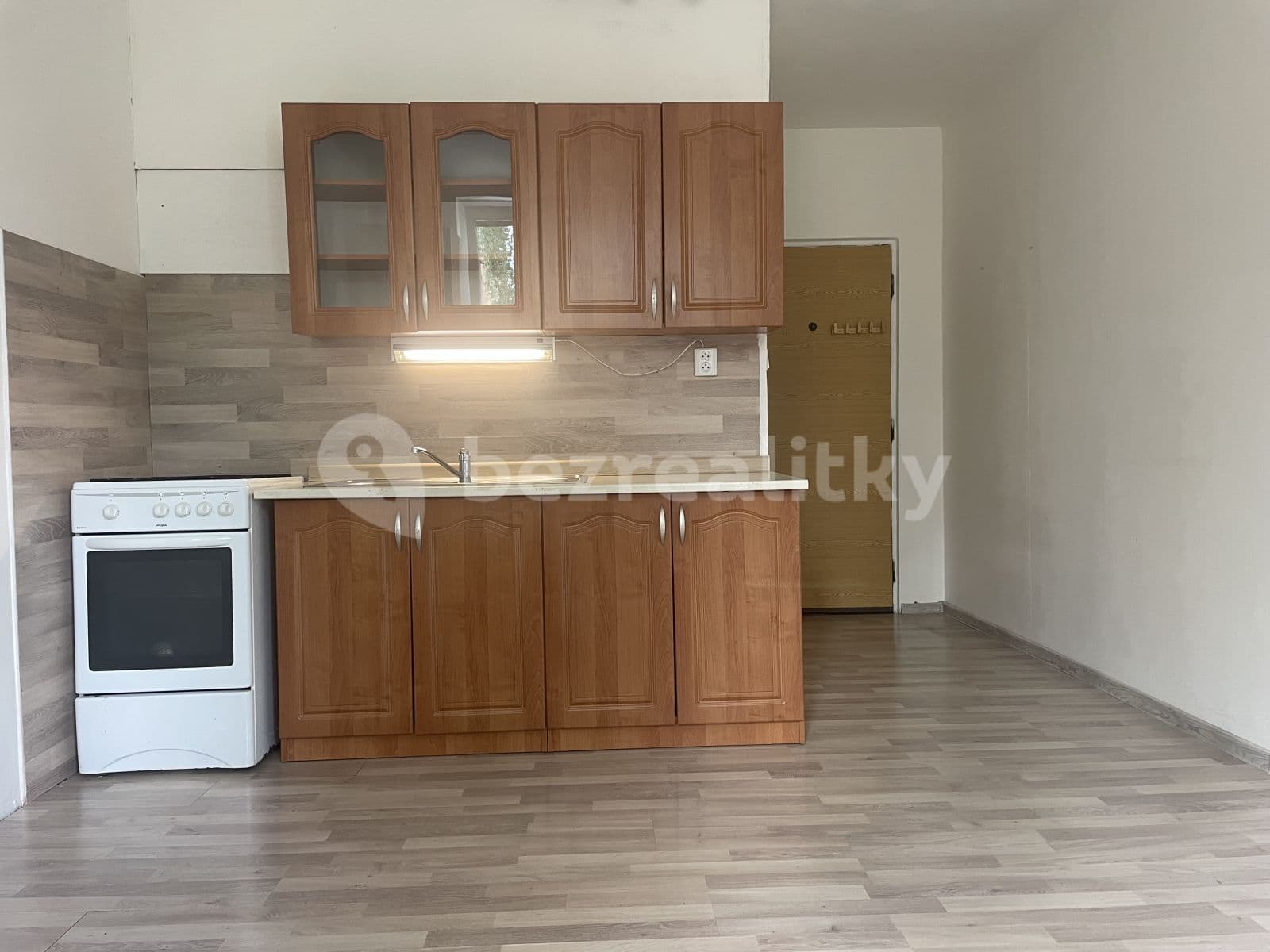 1 bedroom flat to rent, 35 m², Studentská, Jirkov, Ústecký Region 1 bedroom flat to rent, 35 m², Studentská, Jirkov, Ústecký Region