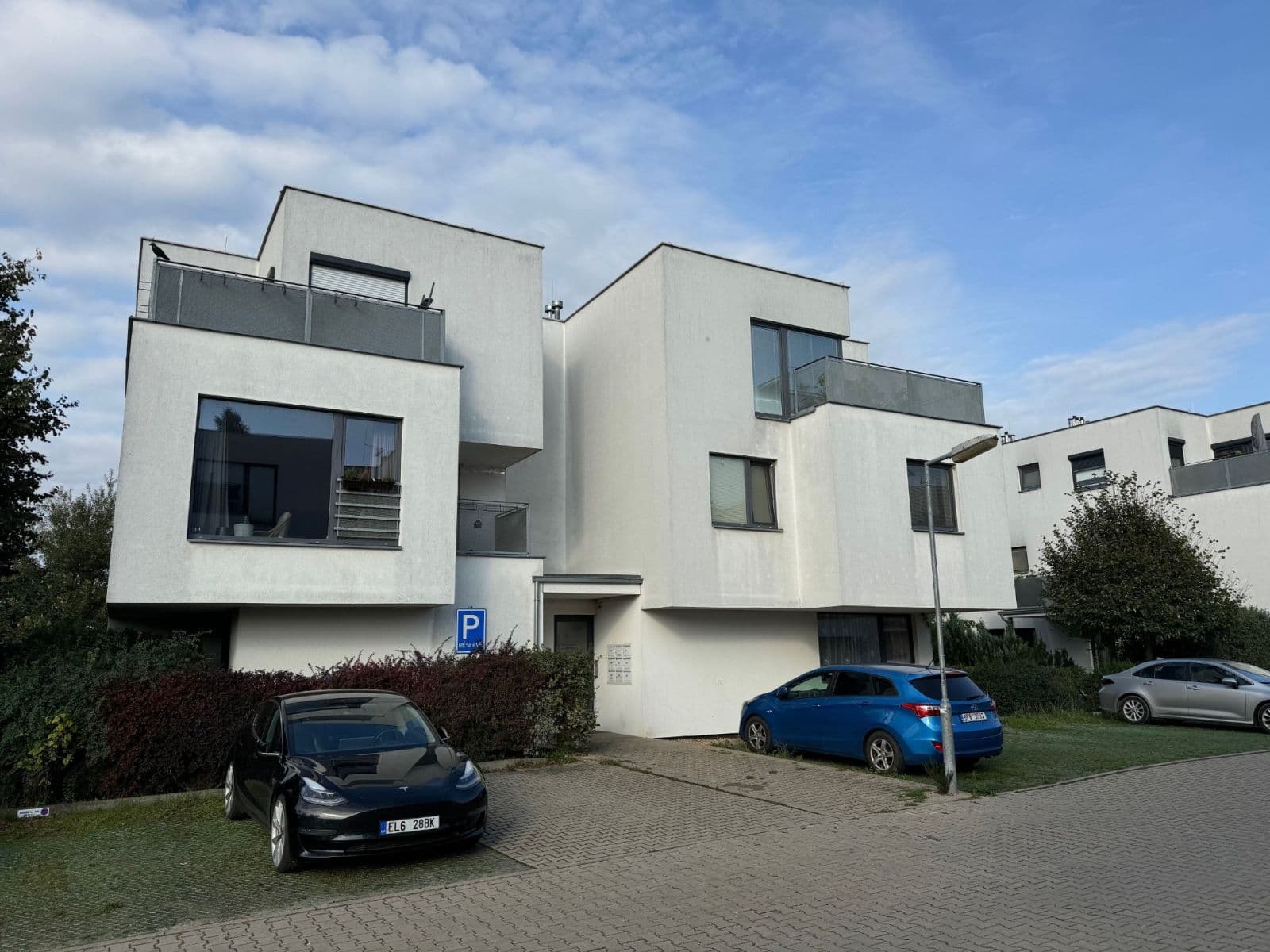 2 bedroom with open-plan kitchen flat for sale, 93 m², Karlštejnská, Lety, Středočeský Region 2 bedroom with open-plan kitchen flat for sale, 93 m², Karlštejnská, Lety, Středočeský Region