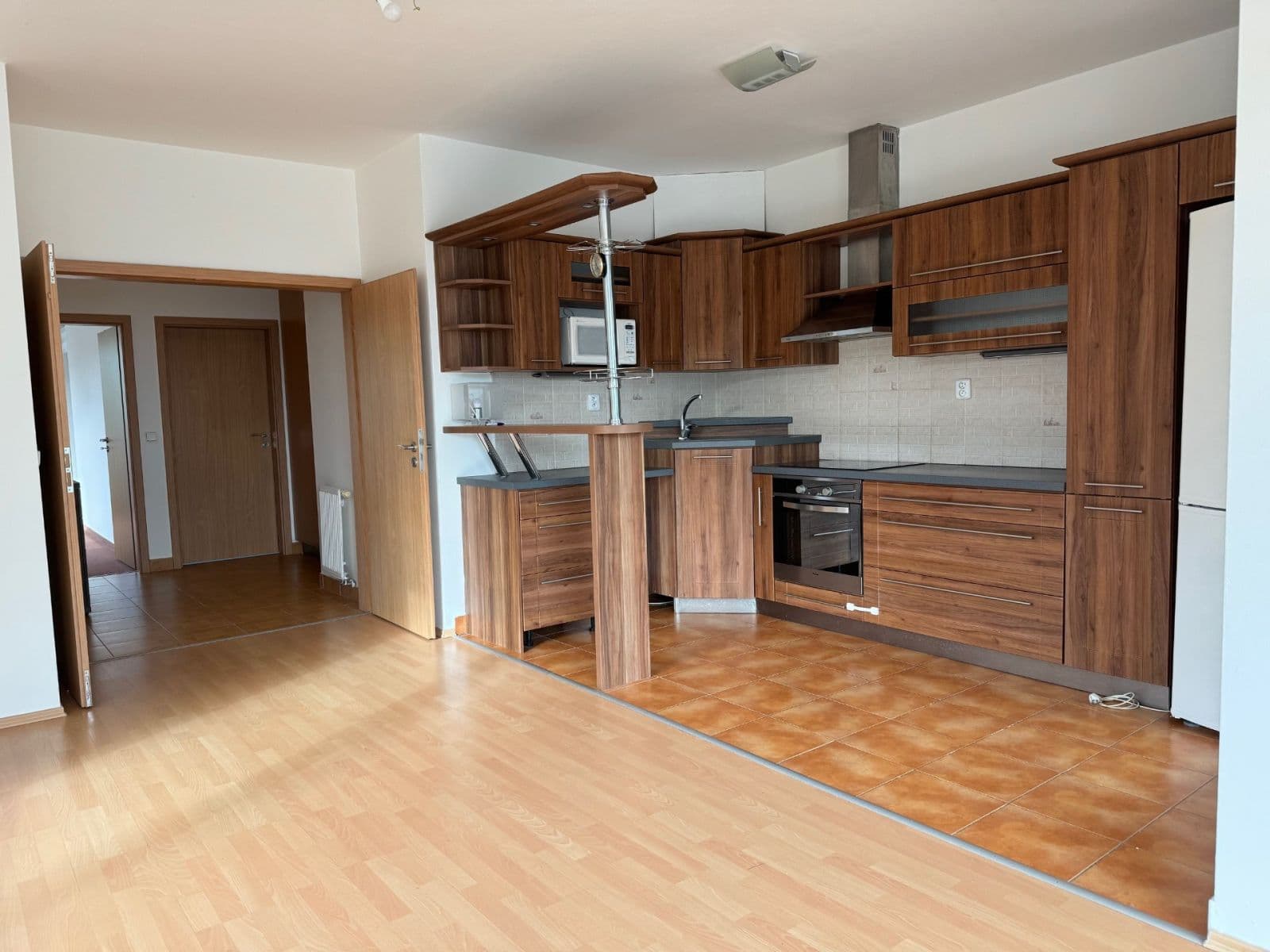 2 bedroom with open-plan kitchen flat for sale, 93 m², Karlštejnská, Lety, Středočeský Region 2 bedroom with open-plan kitchen flat for sale, 93 m², Karlštejnská, Lety, Středočeský Region