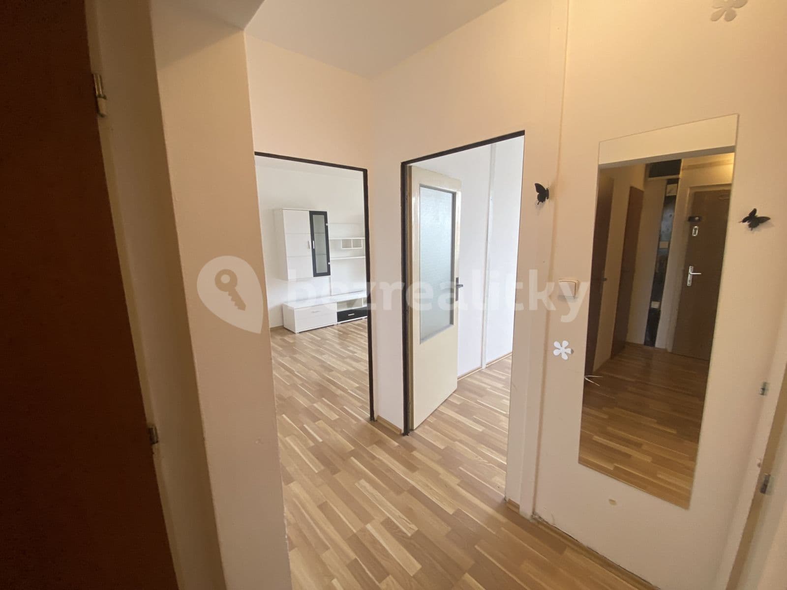 1 bedroom with open-plan kitchen flat to rent, 43 m², Ohradní, Prague, Prague 1 bedroom with open-plan kitchen flat to rent, 43 m², Ohradní, Prague, Prague