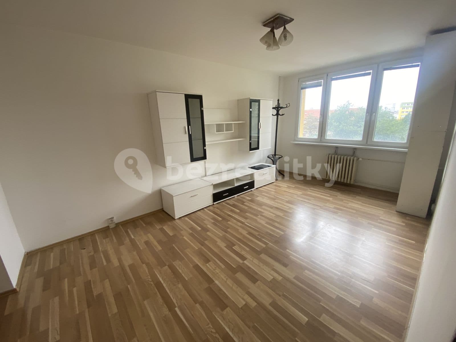 1 bedroom with open-plan kitchen flat to rent, 43 m², Ohradní, Prague, Prague 1 bedroom with open-plan kitchen flat to rent, 43 m², Ohradní, Prague, Prague